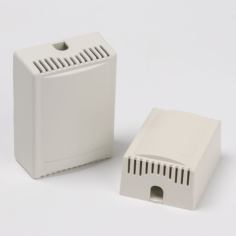 Forniture elettriche in plasti - Diy Electronics Box recensione e prezzo